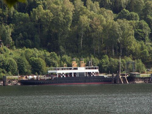  Helikoptertjenester i Telemark over  Mæl - departure of vessel "Hydro" before sabotage.